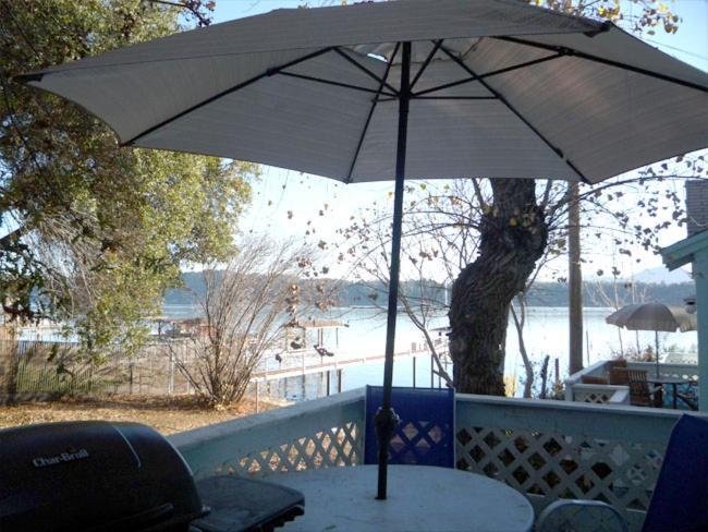 Blue Fish Cove Resort Clearlake Oaks Ngoại thất bức ảnh